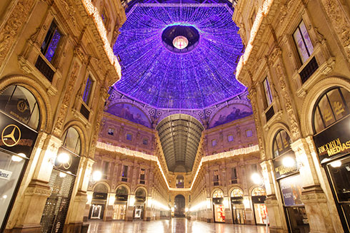 Milan's Galleria Vittorio Emanuele by night - Christmas 2010